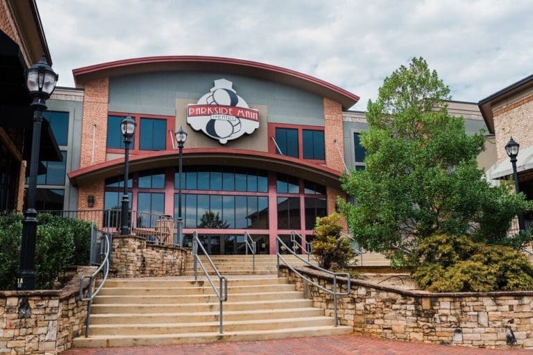 Exterior building of Parkside Main movie theatre